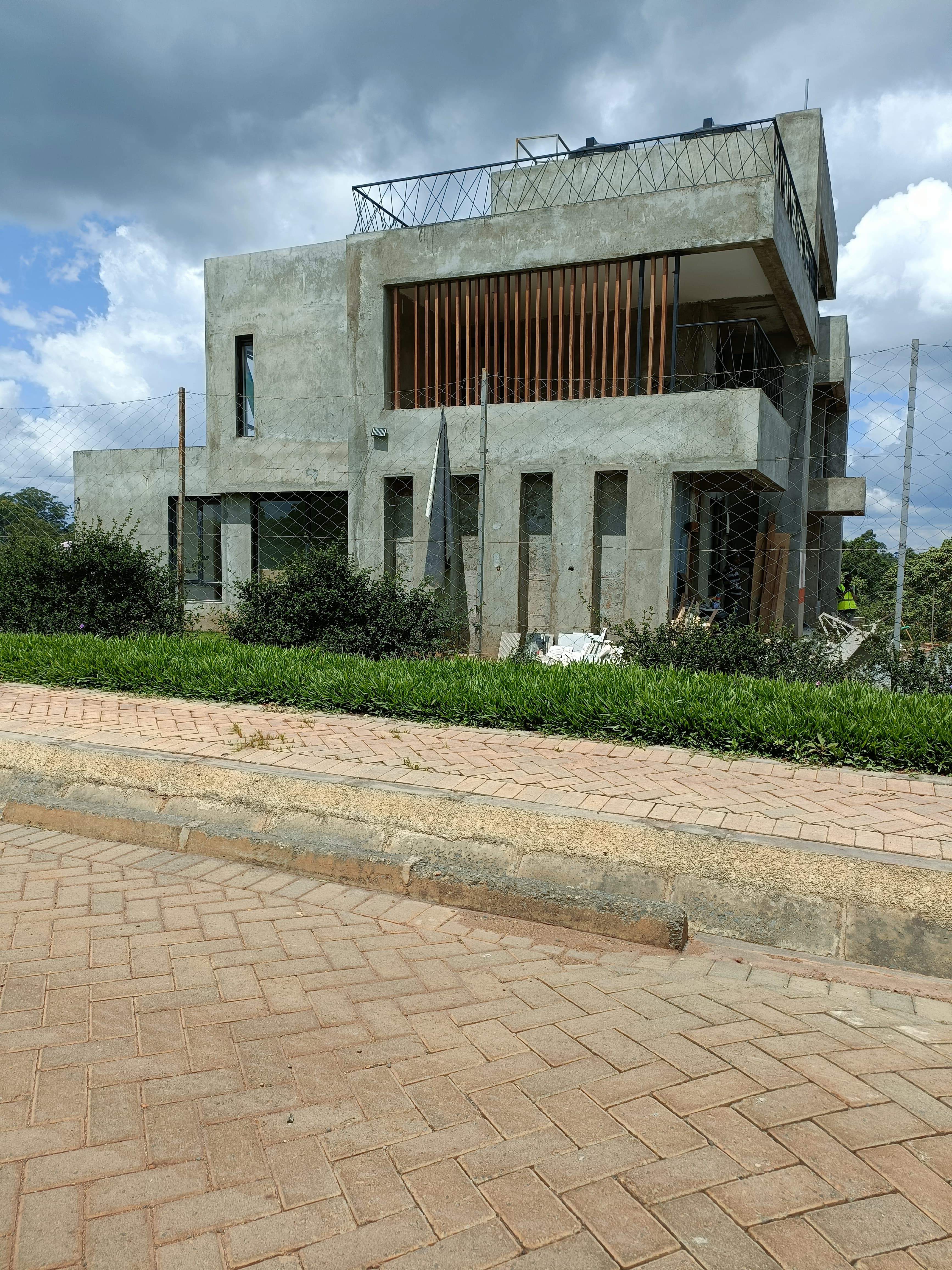 Zaria Village - 4 Bedroom Plus Detached DSQ - Image 5